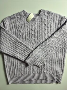 NWT Hollister Comfy Cloud Sweater, Light Purple, Size M